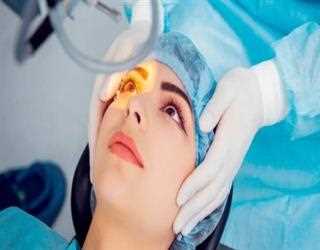 Tips to Find the Best Oculoplastic Surgeon in India