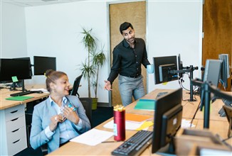 How Digital Tools Help Teams Work and Communicate Together