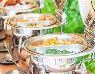 How to make your fall wedding a success?