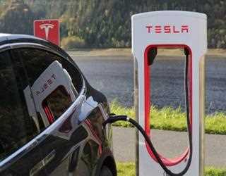 Samsung, Tesla about to collaborate for Self-driving Chips