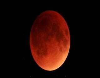 The Last Supermoon of this Year would Appear on the Next Full Moon in the Next Week
