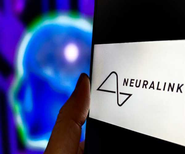 Neuralink chip implant patient able to control mouse using thoughts