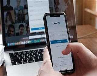 LinkedIn introduces new AI-powered features to help professionals find jobs