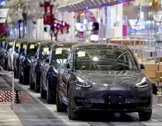 Electric vehicles made in China may be exported to the US by Tesla.