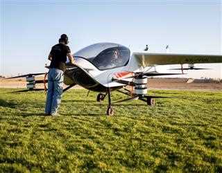 Israeli startup makes inroads with personal flying vehicle