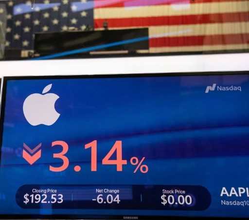 Apple sees seven-week low in result of Barclays downgrade