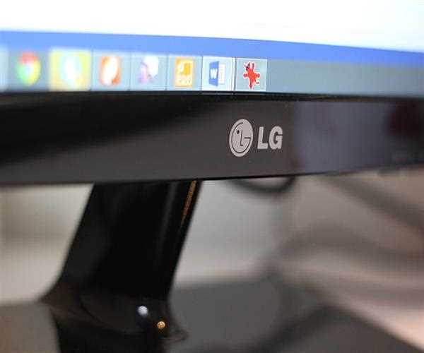 This new LG laptop has the appearance of a 'mega' foldable smartphone.
